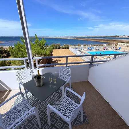 Appartement Vue Avec Terrasse Et Piscine