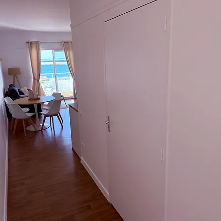 Appartement Vue Avec Terrasse Et Piscine *
