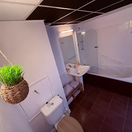 Vue Avec Terrasse Et Piscine Appartement Le Croisic